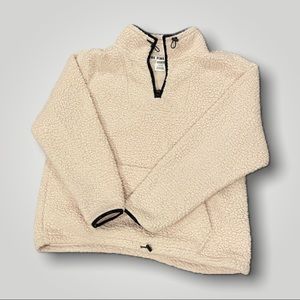 ✨Victoria’s Sceret PINK Sherpa Fleece Too✨